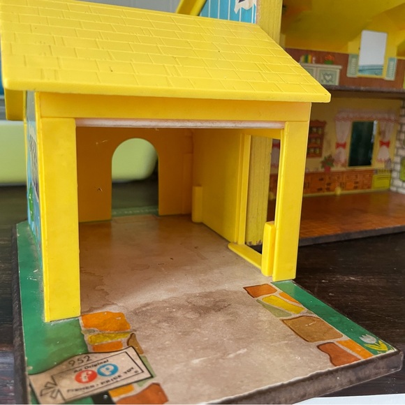 Vintage Fisher-Price 1969 Play Family House❤️🏡 - Picture 8 of 12